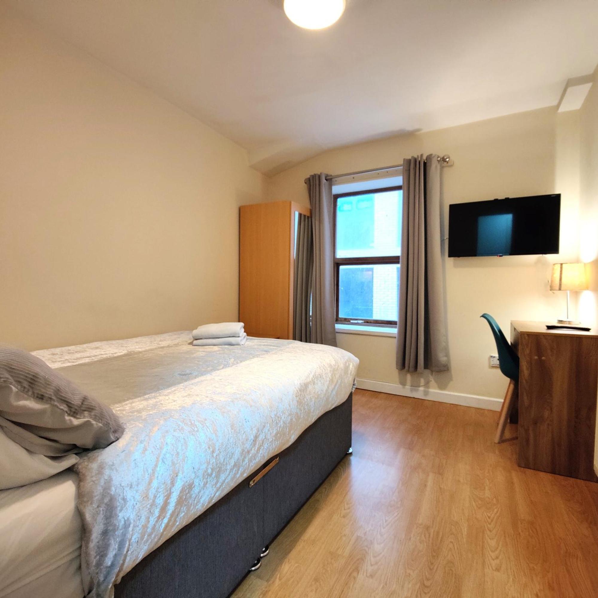 Liverpool City Centre Private Rooms Including Smart Tvs - With Shared Bathroom Habitación foto